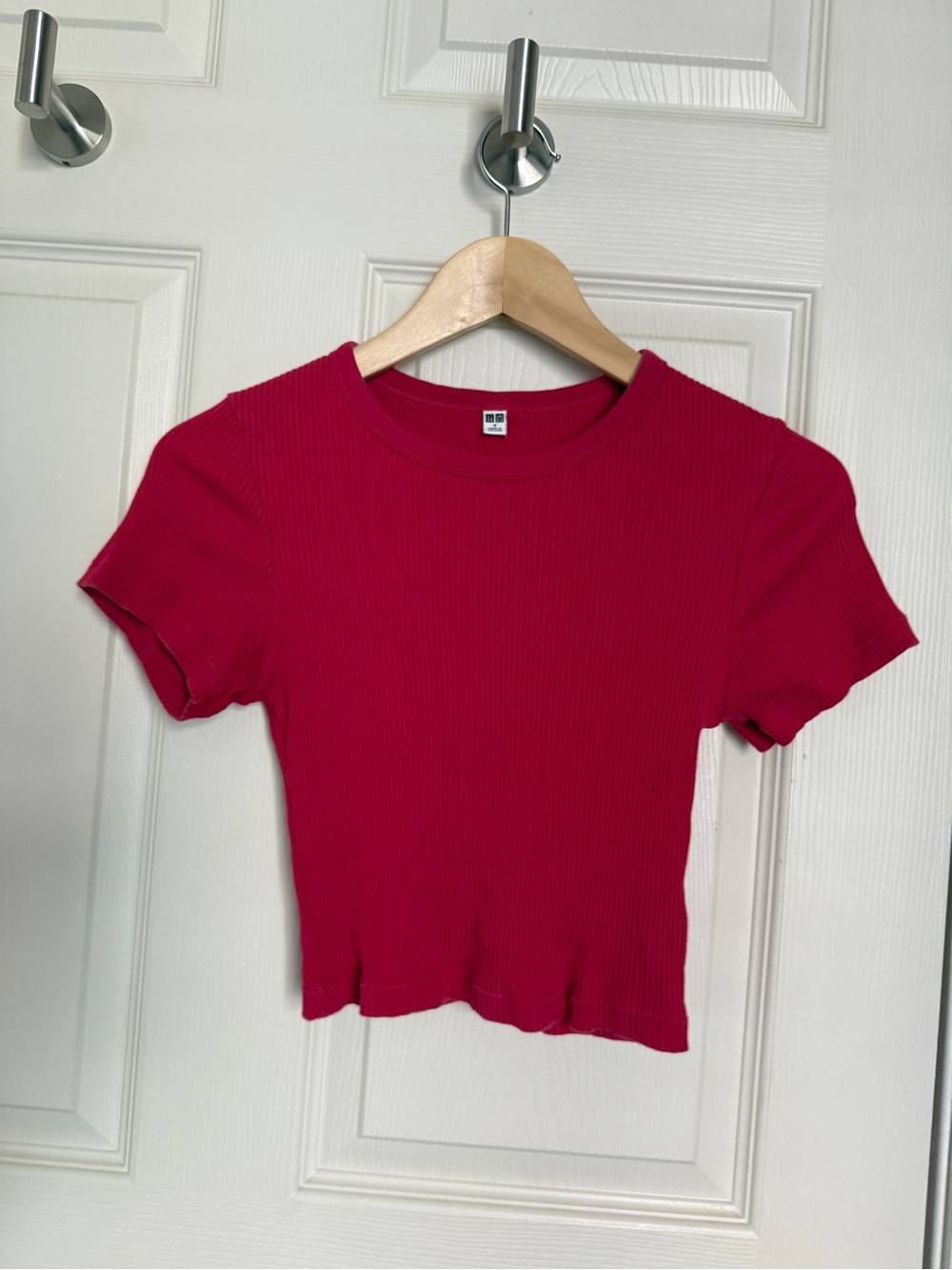 Uniqlo Ribbed Crop Tee